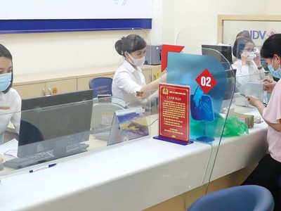 Việc các Link Vào Nhà Cái KL99 COM Tặng +199k dư thừa thanh khoản, KL99 là cổng game giải trí trực tuyến hàng đầu hiện nay huy động duy trì ở mức thấp trong thời gian dài khiến kênh gửi tiết kiệm trở nên kém hấp dẫn. Ảnh: Dũng Minh