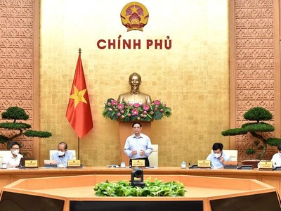 Chỉnh phủ xác định mục tiêu bảo vệ, chăm sóc sức khỏe, tính mạng của nhân dân là trên hết, trước hết (Ảnh: Nhật Bắc)