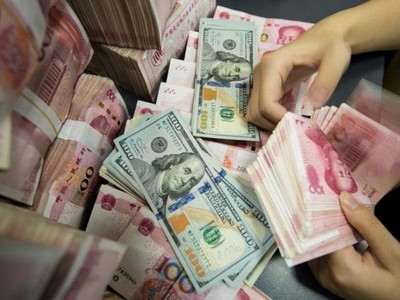 Nợ quốc gia của Trung Quốc đã tăng lên gần 4 lần GDP. Ảnh: AFP