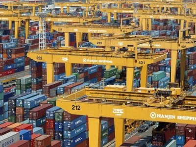 Xuất khẩu của Hàn Quốc được dự đoán sẽ duy trì đà tăng trưởng trong thời gian tới. Ảnh: Reuters/TTXVN
