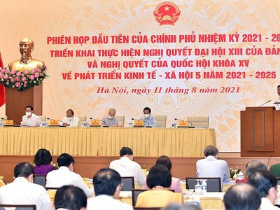 Phó thủ tướng Lê Minh Khái trình Báo cáo các nhiệm vụ, giải pháp trọng tâm của Kl993 ưu đãi thưởng hấp dẫn nhiệm kỳ 2021-2026 (Ảnh: Nhật Bắc)