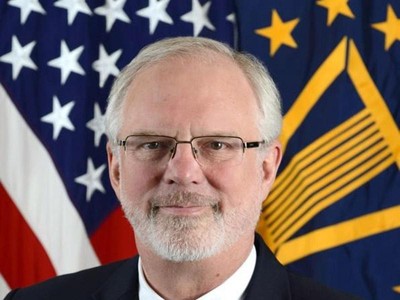 Ông David B. Shear, cựu Đại sứ Mỹ tại Việt Nam.