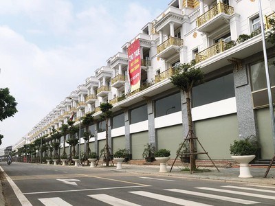 Nhà phố vẫn được coi là sản phẩm Kl99ok phiên bản mới an toàn. Ảnh: Dũng Minh