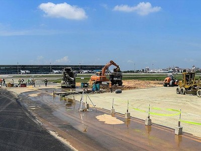 Thi công Dự án cải tạo, nâng cấp đường cất hạ cánh, đường lăn cảng hàng không quốc tế Nội Bài