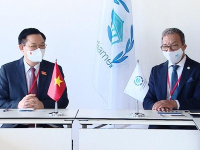 Chủ tịch Quốc hội Vương Đình Huệ gặp Chủ tịch Liên minh Nghị viện thế giới (IPU) Duarta Pacheco.