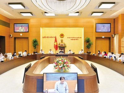 Ông Vũ Hồng Thanh, Chủ nhiệm Ủy ban Kl992 cổng game cá cược của Quốc hội trình bày báo cáo thẩm tra Tờ trình của Kl993 ưu đãi thưởng hấp dẫn về Dự án Luật Kl992 VIP Trang Chủ 2026 Kl99kl phiên bản hoạt động (sửa đổi)
