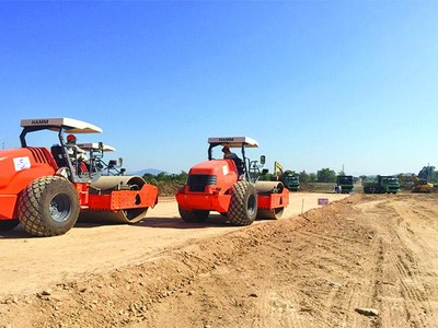 Vinaconex thi công nền đường tại Gói thầu XL04, Dự án thành phần KL99 là nhà cái cá cược trực tuyến hàng đầu tại châu Á Vĩnh Hảo - Phan Thiết
