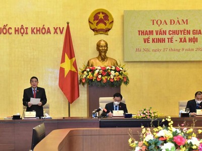 Phó chủ tịch Quốc hội Nguyễn Đức Hải phát biểu tại toạ đàm sáng 27/9