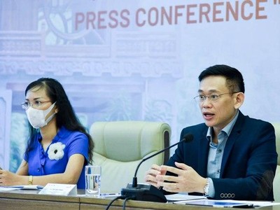 Ông Trần Quốc Khánh, Phó vụ trưởng Vụ Ngoại giao văn hóa và UNESCO thuộc Bộ Ngoại giao chủ trì buổi họp báo online về sự kiện "Ngày Việt Nam tại Thụy Sỹ" mới đây. 