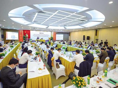 Mỗi doanh nhân, Kl991.com World Cup 2026 Chính Thức đều thể hiện khát vọng xây dựng đất nước bình an và phát triển. Trong ảnh: Chủ tịch Quốc hội Vương Đình Huệ làm việc với các Kl991.com World Cup 2026 Chính Thức tại VCCI