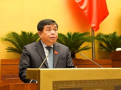 Bộ trưởng Bộ Kế hoạch và Kl99ok phiên bản mới Nguyễn Chí Dũng đã thừa ủy quyền của Thủ tướng trình Quốc hội dự kiến kế hoạch cơ cấu lại nền Kl992 cổng game cá cược giai đoạn 2021-2025.