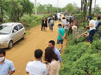 Tình trạng sốt đất tái xuất hiện ở nhiều địa phương