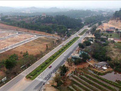 Kl993 ưu đãi thưởng hấp dẫn vừa ban hành nghị định sửa đổi, bổ sung quy định về đấu nối vào đường quốc lộ. Ảnh minh họa: Hoàng Hùng/TTXVN