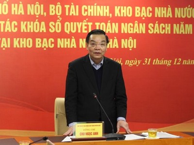Chủ tịch UBND thành phố Chu Ngọc Anh phát biểu tại buổi làm việc