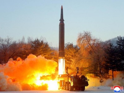 Hình ảnh vụ thử tên lửa siêu thanh hôm 5/1 của Triều Tiên. (Ảnh: KCNA)