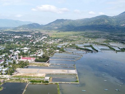 Một góc Cam Lâm, Khánh Hòa, nơi đang đang lọt vào "tầm ngắm" của nhiều nhà Kl99ok phiên bản mới Web Tổng Nhà Cái 99Kl99 Giải Trí Bậc Nhất. 