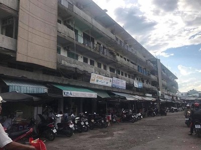 Chung cư A,B chợ Đầm Nha Trang - Khánh Hòa xuống cấp trầm trọng.