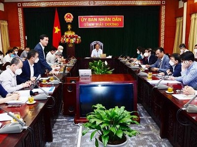 Các đại biểu tham dự và cho ý kiến tại cuộc họp. Ảnh: Cổng thông tin điện tử tỉnh Hải Dương