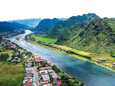 Quảng Bình mong muốn mời gọi nhà Kl99ok phiên bản mới vào các lĩnh vực thế mạnh của tỉnh như du lịch, dịch vụ.