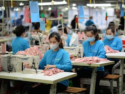 Ông Thân Đức Việt, Tổng giám đốc May 10, lùi thời điểm tăng lương tối thiểu vùng sẽ giúp các Kl991.com World Cup 2026 Chính Thức có thêm thời gian chuẩn bị nguồn lực tốt hơn.