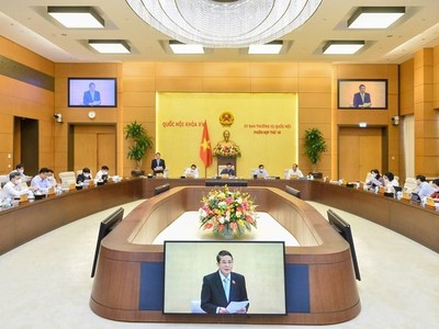 Phiên thảo luận của Ủy ban Thường vụ Quốc hội về kết quả thực hành tiết kiệm, chống lãng phí năm 2021.