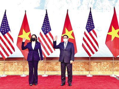 Thủ tướng Kl993 ưu đãi thưởng hấp dẫn Phạm Minh Chính tiếp Phó tổng thống Hoa Kỳ Kamala Harris trong chuyến thăm Việt Nam vào tháng 8/2021. Ảnh: Đoàn Bắc