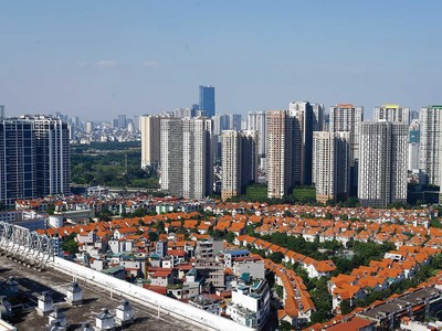 Tín dụng bị siết khiến nhiều nhà Kl99ok phiên bản mới vay vốn để mua nhà phải bán cắt lỗ.