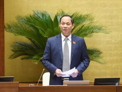 Phó chủ tịch Quốc hội Trần Quang Phương