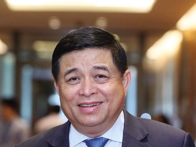 Bộ trưởng Bộ Kế hoạch và Kl99ok phiên bản mới Nguyễn Chí Dũng