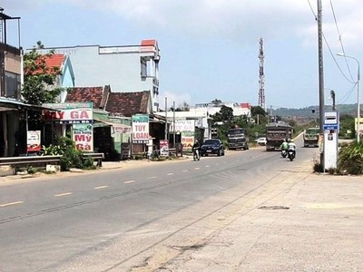 Một đoạn Quốc lộ 14B qua huyện Hòa Vang. (Ảnh: báo Thanh Niên).