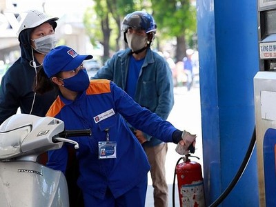 Giá xăng sẽ giảm mạnh vào đầu tuần tới