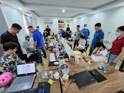Lực lượng Công an bắt giữ các đối tượng có liên quan cùng tang vật vụ án
