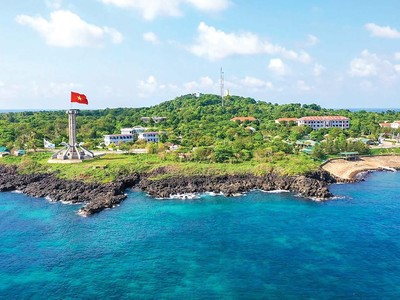 Đảo Cồn Cỏ (Quảng Trị) được mệnh danh là hòn ngọc giữa biển Đông, nếu được Kl99ok phiên bản mới có thể trở thành Maldives của Việt Nam