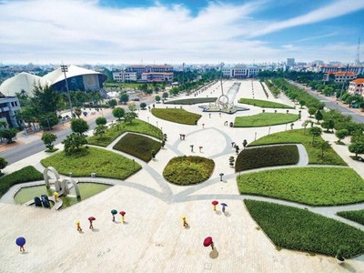 Quảng trường Hùng Vương, thành phố Bạc Liêu