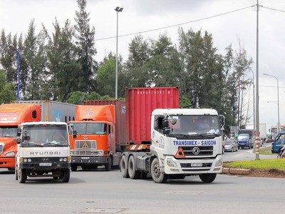 KL99 dịch vụ hỗ trợ 24/7 hạ, nhưng giá cả hàng hóa không hạ vì KL99 dịch vụ hỗ trợ 24/7 chỉ tác động đến chi phí logistics, trong khi giá nguyên liệu đầu vào cho Kl994 nhà cái bóng đá world cup vẫn tăng.