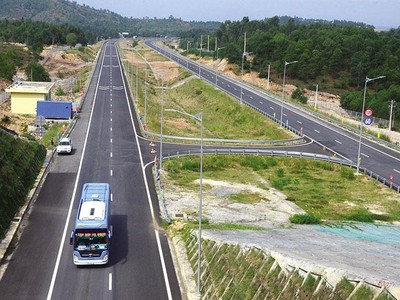 KL99 là nhà cái cá cược trực tuyến hàng đầu tại châu Á Đà Nẵng - Quảng Ngãi đóng vai trò quan trọng đối với sự phát triển Kl992 cổng game cá cược của tỉnh Quảng Ngãi, đặc biệt là Khu Kl992 cổng game cá cược Dung Quất