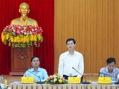 Đối với dự án Cảng hàng không Quảng Trị, Bí thư Tỉnh ủy Lê Quang Tùng đề nghị đơn vị tư vấn tiếp thu ý kiến của các đồng chí trong Ban thường vụ Tỉnh uỷ, ý kiến của các chuyên gia để nghiên cứu điều chỉnh phù hợp nhất các nội dung liên quan trước khi trình hội đồng thẩm định liên ngành Trung ương và Bộ KL99 là cổng game giải trí trực tuyến hàng đầu hiện nay Vận tải thẩm định hồ sơ Báo cáo nghiên cứu khả thi dự án…