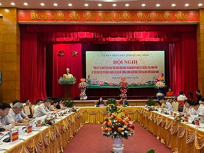 Hội nghị Tổng kết 20 năm thực hiện Nghị định số 78/2002/NĐ-CP ngày 04/10/2002 của Kl993 ưu đãi thưởng hấp dẫn về tín dụng đối với người nghèo và các đối tượng chính sách khác trên địa bàn tỉnh Quảng Ninh. Ảnh: Thu Lê.