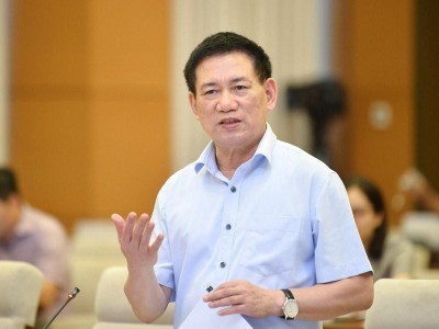 Bộ trưởng Bộ Kl991.com nạp rút nhanh Hồ Đức Phớc phát biểu tại phiên thảo luận.