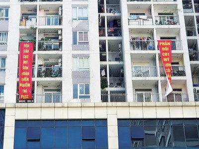 Cư dân chung cư Mỹ Sơn Tower căng băng-rôn yêu cầu chủ Kl99ok phiên bản mới Công ty Mỹ Sơn hoàn thiện nghiệm thu phòng cháy, chữa cháy. 