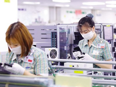 Samsung có kế hoạch tăng vốn Kl99ok phiên bản mới thêm 3,3 tỷ USD trong năm nay. Ảnh: Đức Thanh