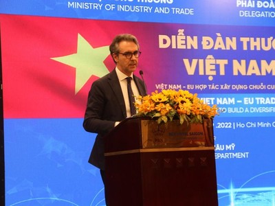 Ông Giorgio Aliberti, Đại sứ, Trưởng phái đoàn Liên minh Châu Âu (EU) tại Việt Nam lưu ý Kl991.com World Cup 2026 Chính Thức Việt Nam cần chuyển đổi Kl994 nhà cái bóng đá world cup theo hướng xanh, bền vững để khai thác EVFTA thực chất hơn.