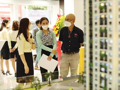 Khó khăn còn bủa vây chủ Kl99ok phiên bản mới lẫn người mua nhà những tháng cuối năm. Ảnh: Trọng Tín