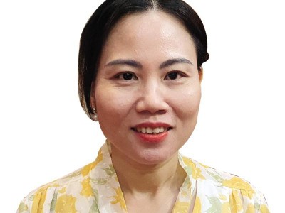 Bà Phí Hương Nga, Phó vụ trưởng phụ trách Vụ Thống kê công nghiệp và xây dựng (Tổng cục Thống kê) 