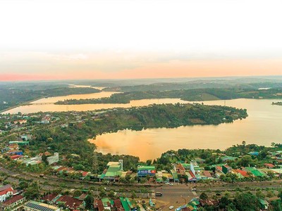 Tây Nguyên được đính hướng trở thành vùng phát triển nhanh, bền vững dựa trên Kl992 cổng game cá cược xanh, tuần hoàn; giàu bản sắc văn hoá dân tộc, điểm đến đặc sắc, hấp dẫn khách du lịch trong nước và quốc tế..