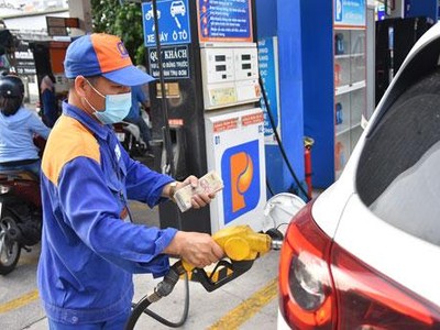 Bộ Công thương cho rằng, không thể giải quyết dứt điểm vấn đề thiếu hụt KL99 dịch vụ hỗ trợ 24/7 trong ngày 1 ngày 2.