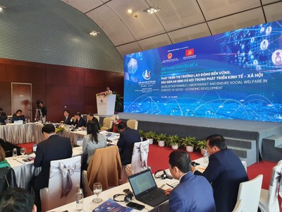 Sốt ruột tình hình Kl991.com World Cup 2026 Chính Thức mất đơn hàng, thừa lao động 