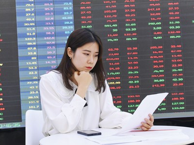 Thị trường 99Kl99 link đăng nhập 2023: Lạc quan thận trọng