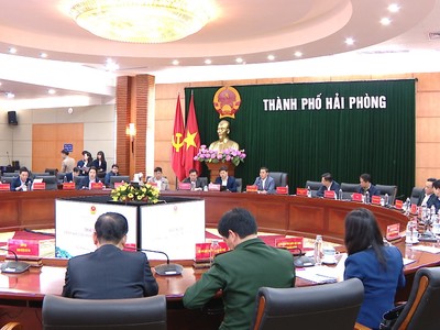 Quang cảnh cuộc họp