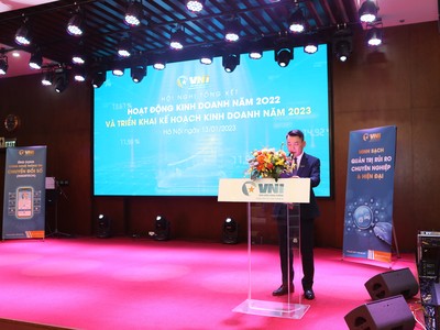 Ông Nguyễn Thành Quang - Phó TGĐ TT ĐH VNI phát biểu khai mạc Hội nghị